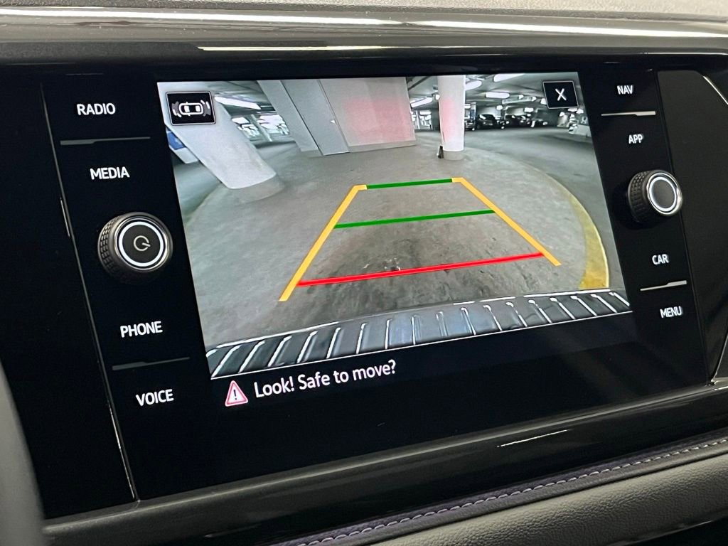 Used 2023 Volkswagen Taos SEL image 29