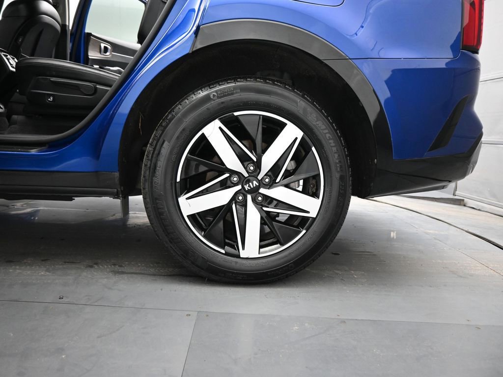 Used 2021 Kia Sorento EX image 22
