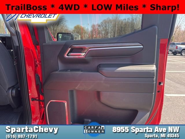 Used 2024 Chevrolet Silverado 1500 LT Trail Boss w/ Protection Package image 18