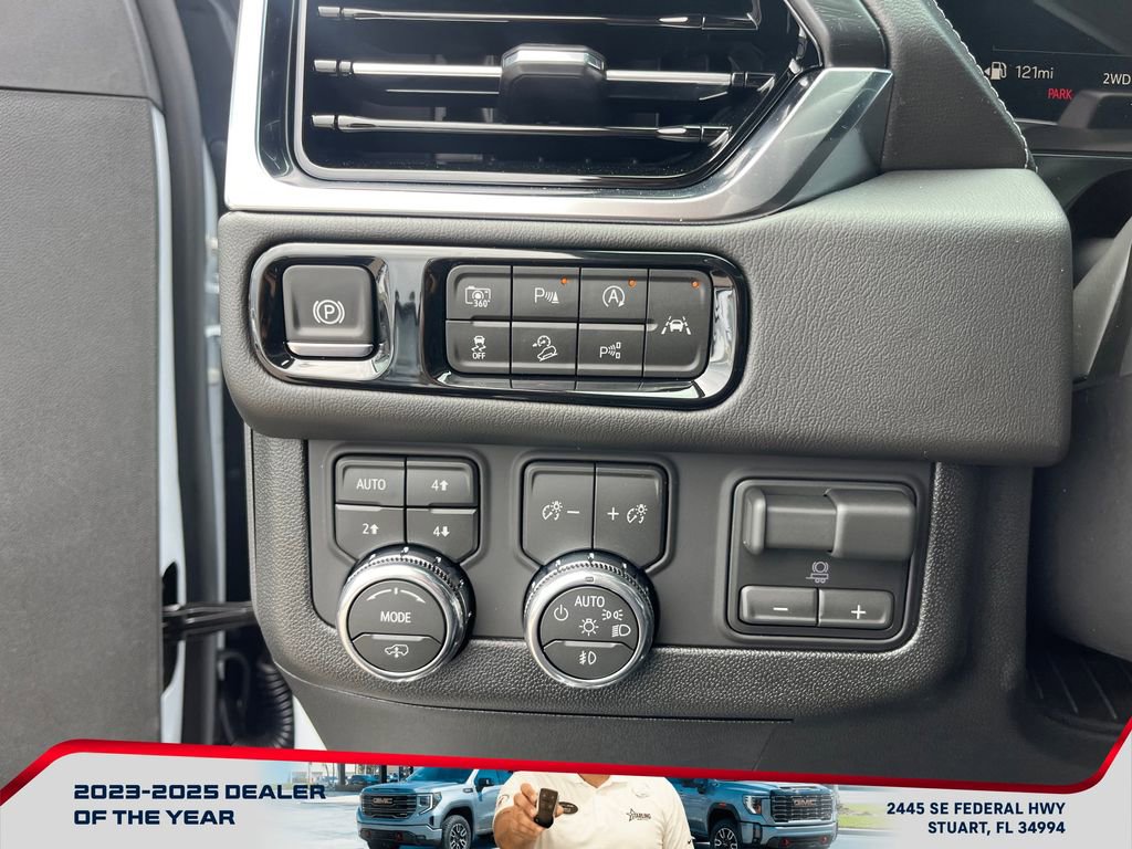 New 2026 GMC Yukon XL Denali w/ Denali Reserve Package AWD/4WD image 25