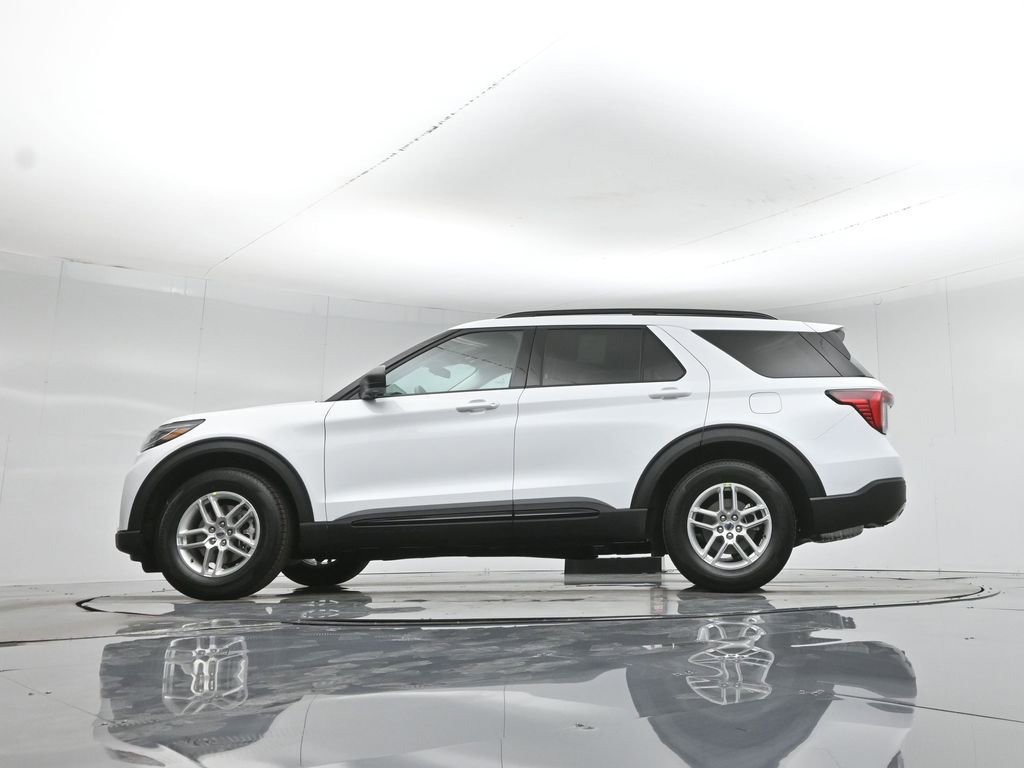 New 2026 Ford Explorer Active RWD image 47