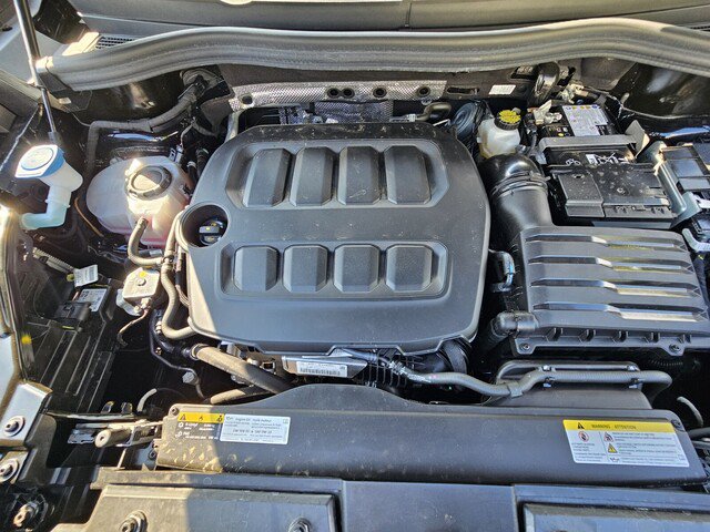 Used 2025 Volkswagen Tiguan SE R-Line AWD/4WD image 26