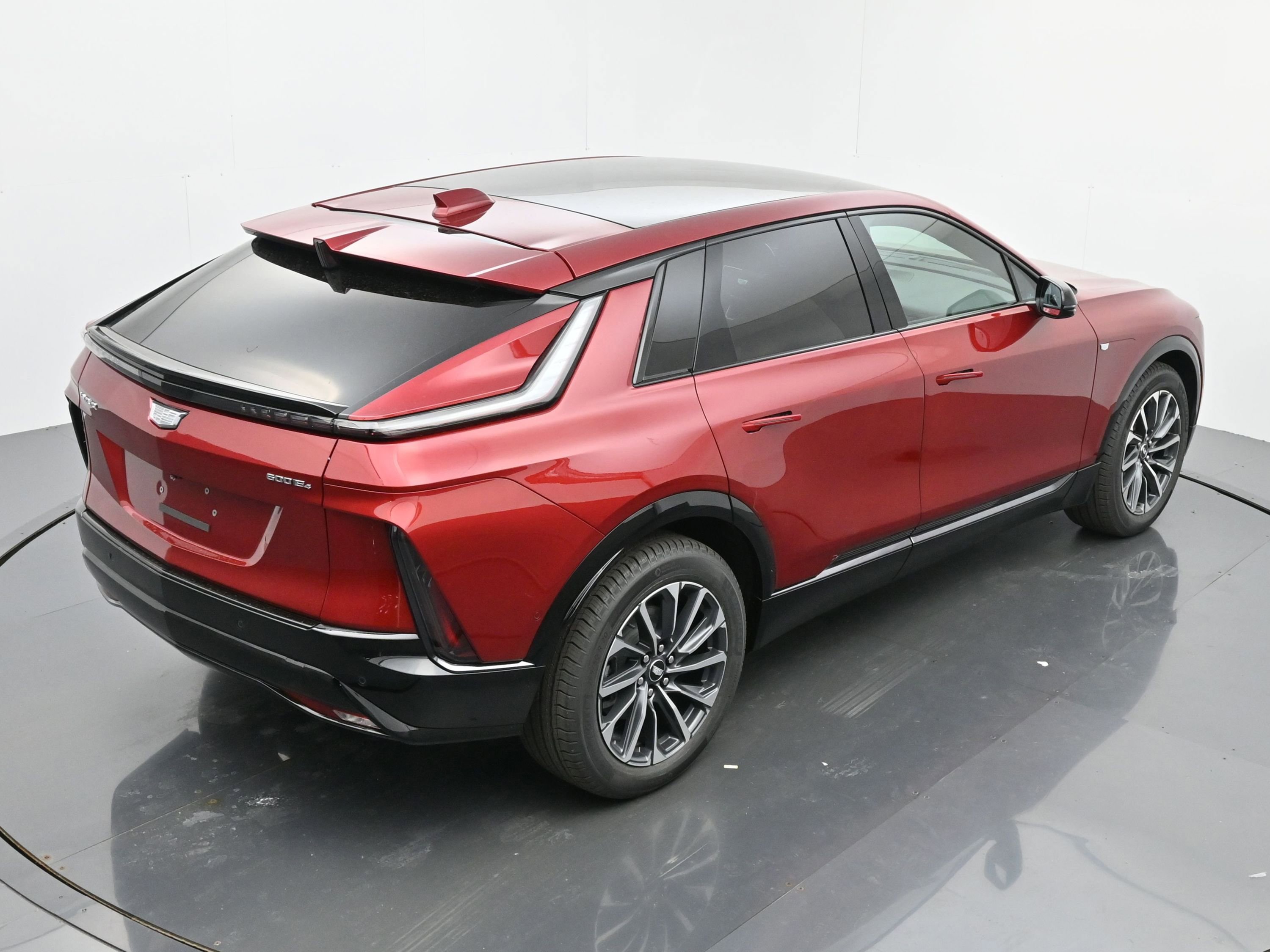 New 2026 Cadillac Lyriq Sport image 27