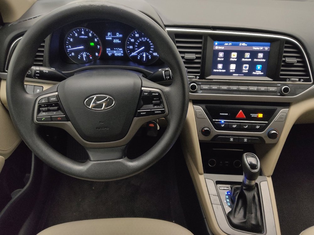 Used 2017 Hyundai Elantra SE image 22
