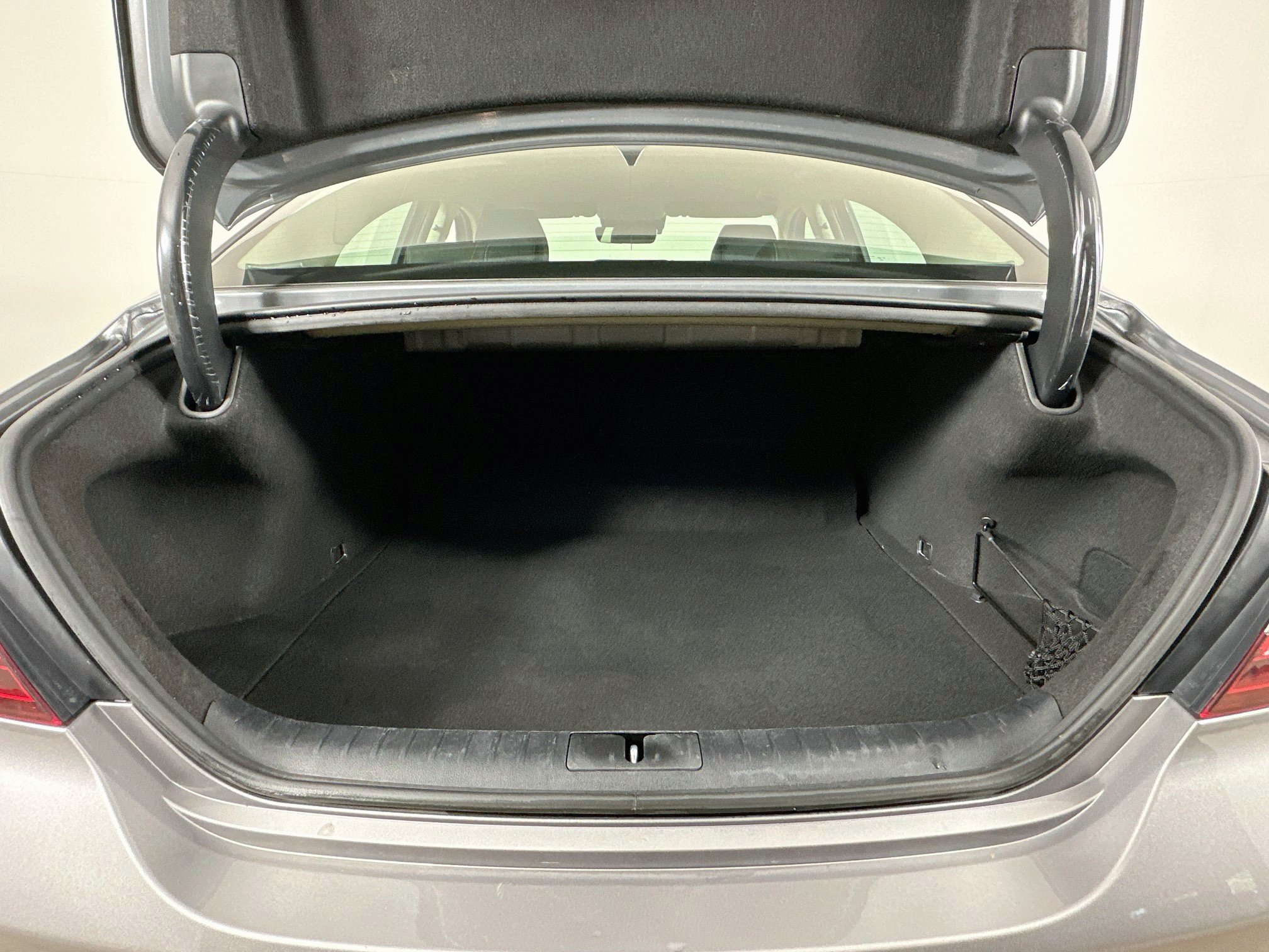 Used 2025 Genesis G70 2.5T AWD/4WD image 28