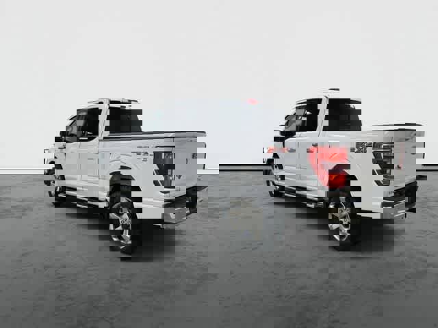 Used 2022 Ford F150 XLT w/ Equipment Group 302A High image 9