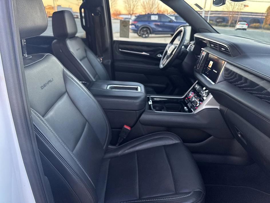Used 2023 GMC Yukon Denali image 21