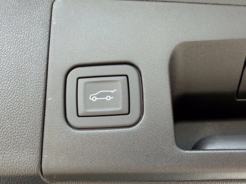 New 2026 Cadillac XT5 Premium Luxury w/ Driver Assist Package FWD image 39