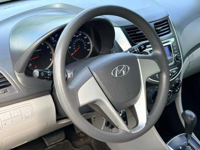 Used 2014 Hyundai Accent GLS FWD image 12