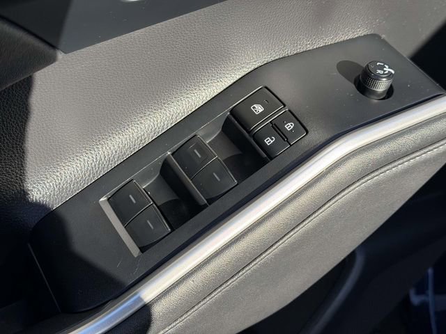 Used 2023 Toyota Highlander XLE image 17