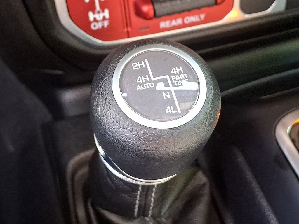 Used 2025 Jeep Wrangler Unlimited Sport S 4xe AWD/4WD image 23