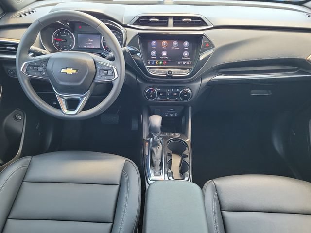 Used 2023 Chevrolet TrailBlazer ACTIV w/ Sun and Liftgate Package AWD/4WD image 12