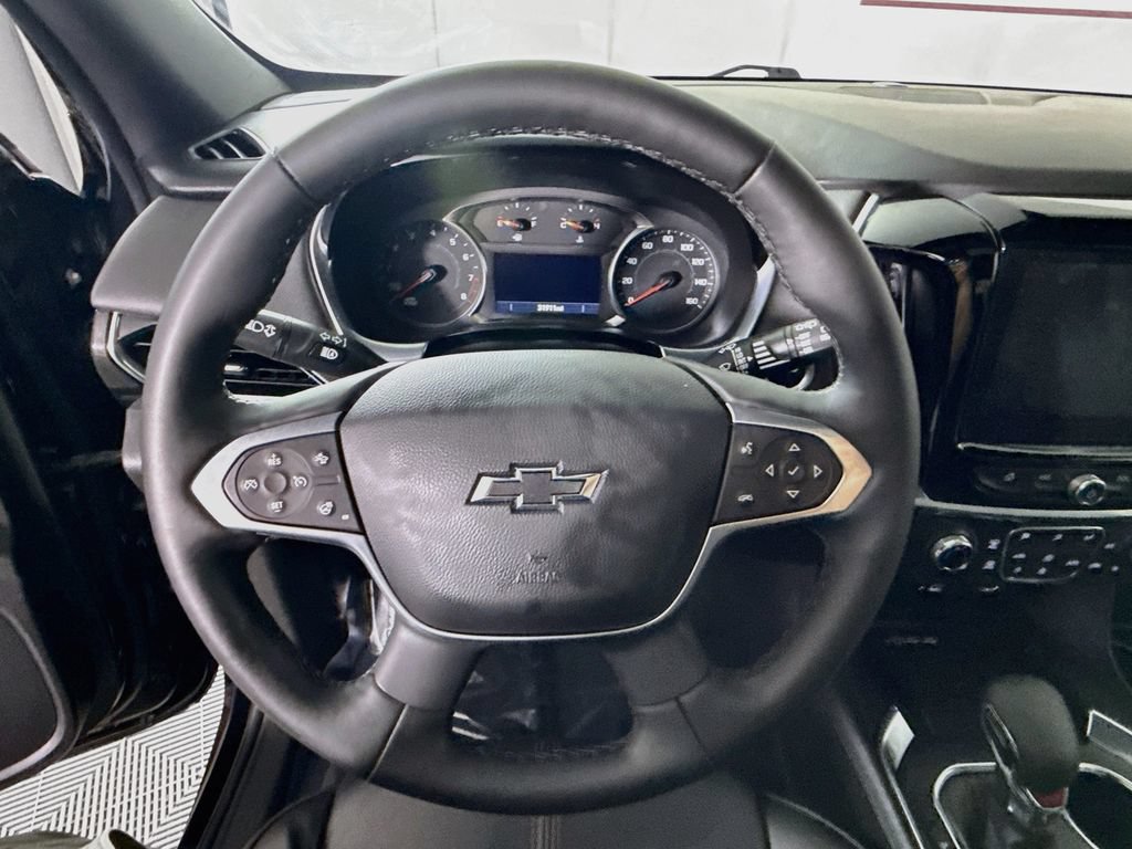 Used 2023 Chevrolet Traverse RS AWD/4WD image 21