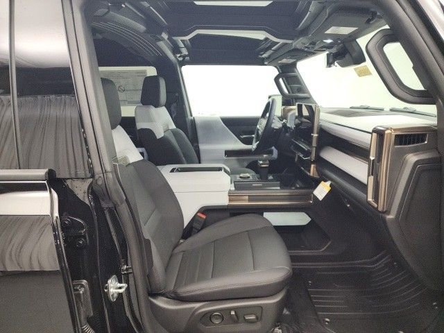 New 2025 GMC Hummer EV 3X w/ LPO, Dark Essentials Package AWD/4WD image 26