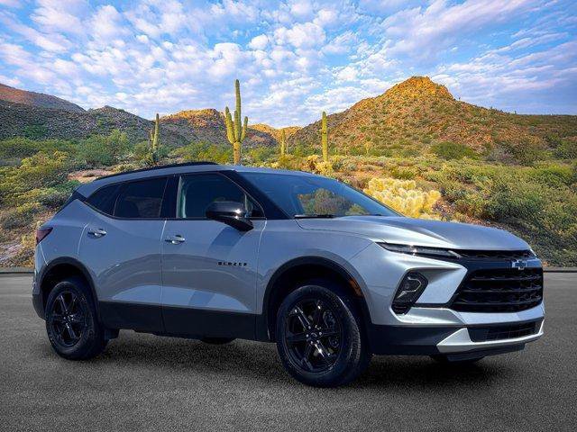 Used 2024 Chevrolet Blazer LT w/ Convenience Package FWD image 2