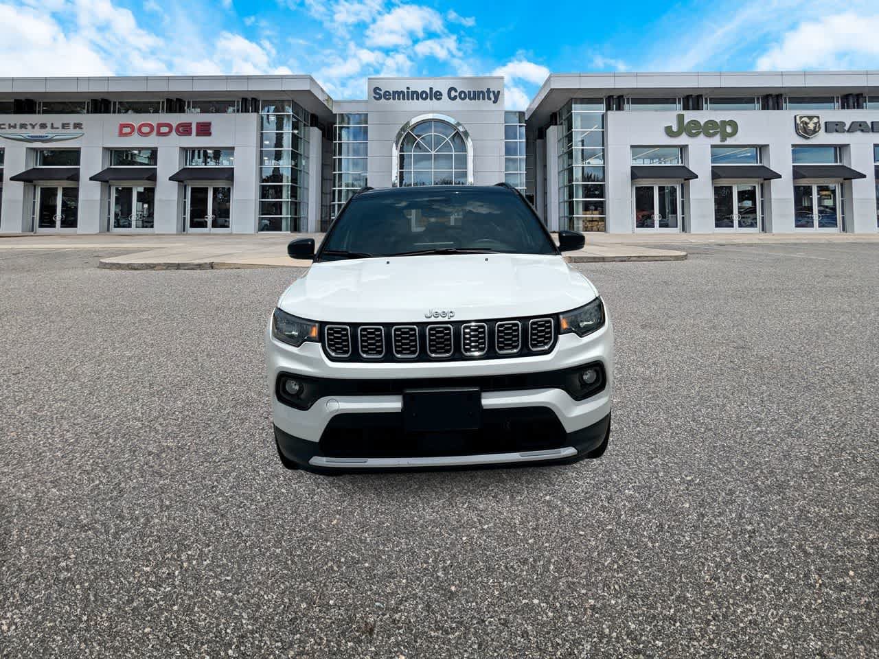 Certified 2024 Jeep Compass Limited AWD/4WD image 3