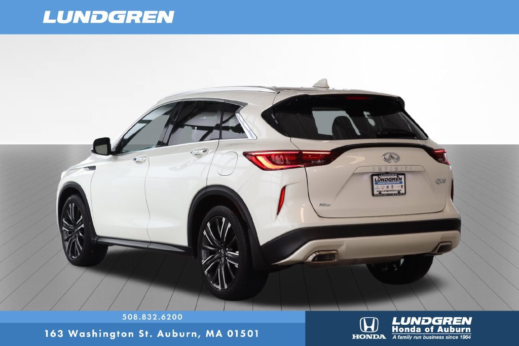 Used 2022 INFINITI QX50 Luxe w/ Appearance Package AWD/4WD image 3
