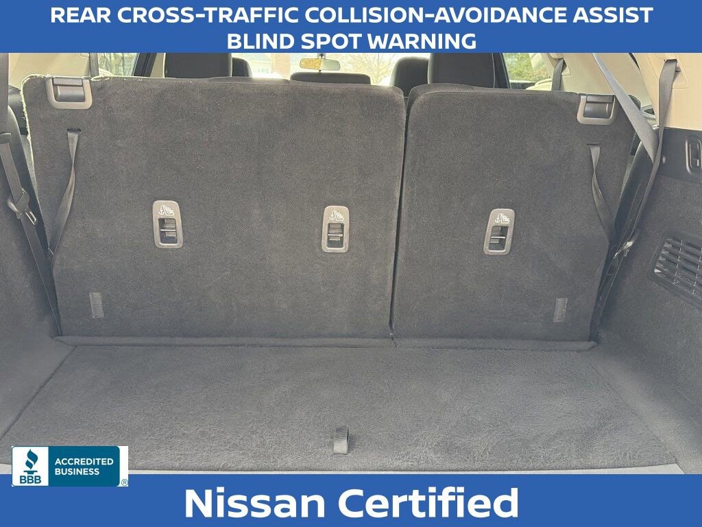 Certified 2025 Nissan Pathfinder SV image 10