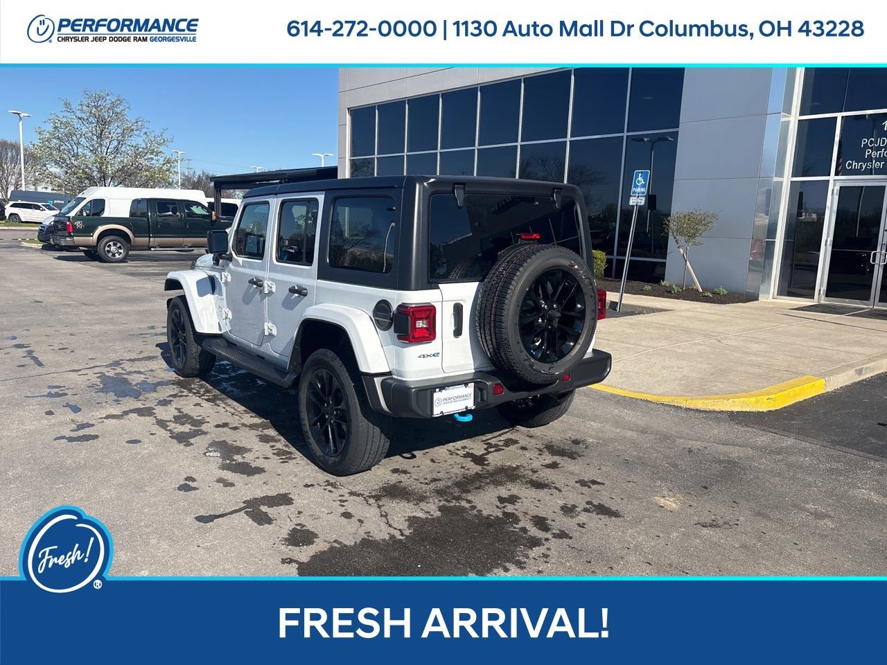 Used 2023 Jeep Wrangler Unlimited Sahara w/ Cold Weather Group image 6