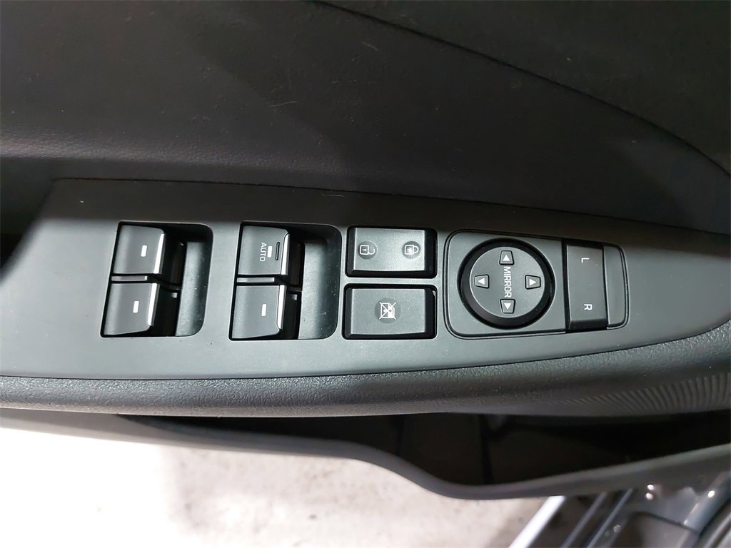 Used 2021 Hyundai Tucson Ultimate w/ Cargo Package image 28