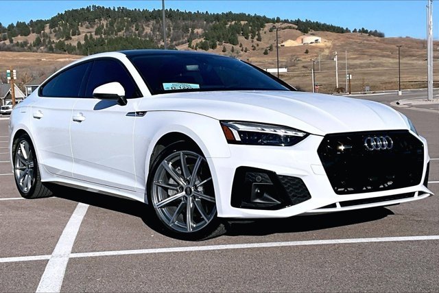 Used 2025 Audi A5 2.0T Premium Plus image 3