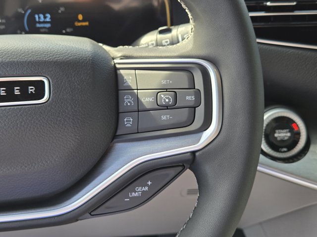 New 2025 Jeep Wagoneer Series III AWD/4WD image 14