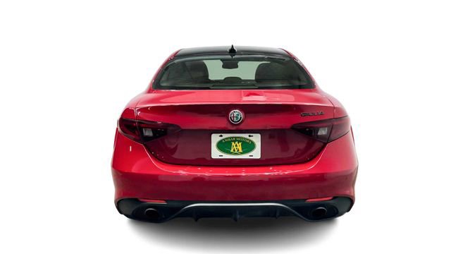 Used 2019 Alfa Romeo Giulia w/ Quick Order Package 22K Sport RWD image 3