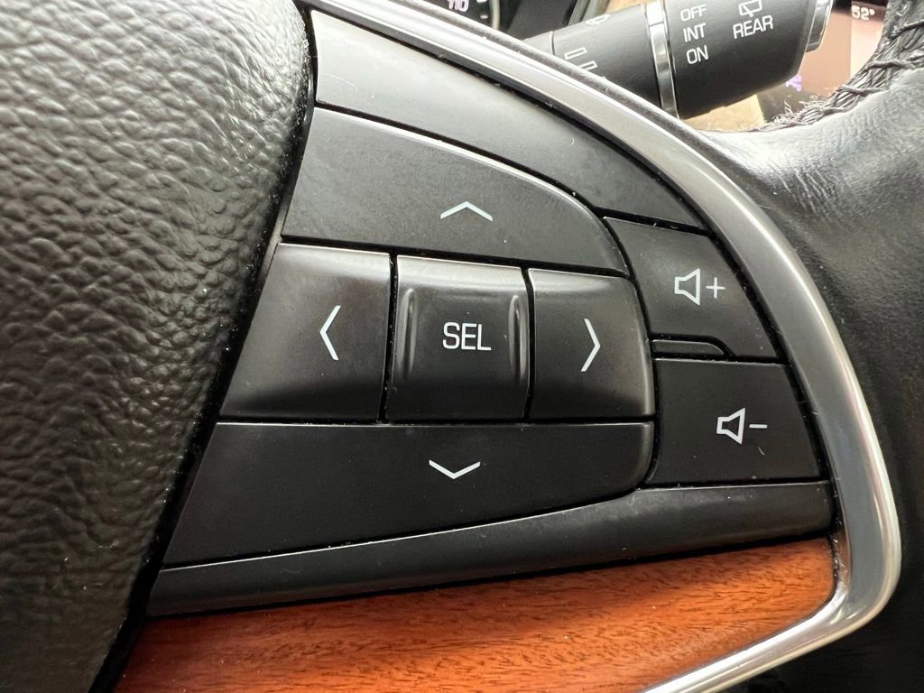 Used 2017 Cadillac XT5 Platinum w/ Driver Assist Package image 48