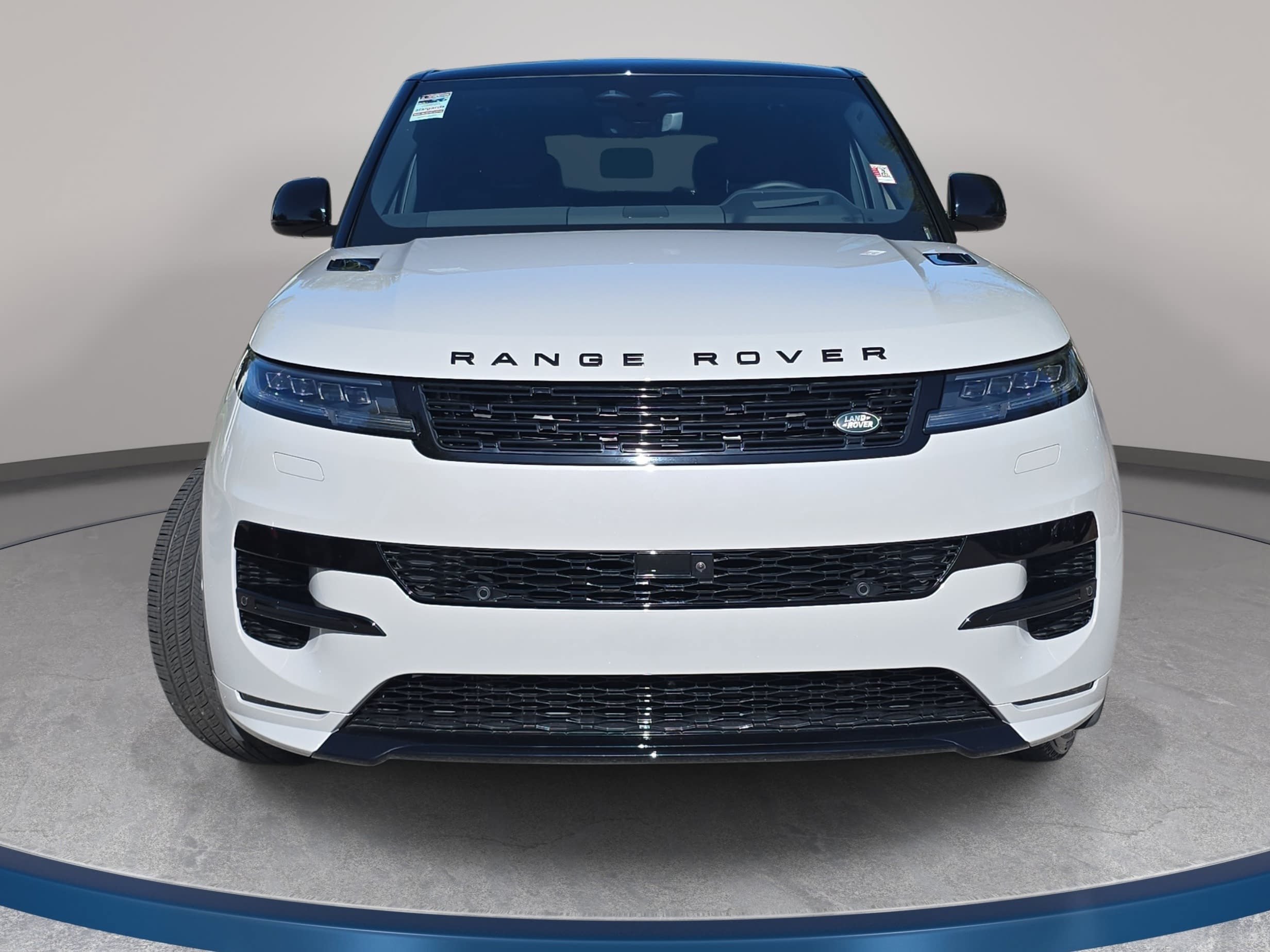 Used 2026 Land Rover Range Rover Sport Dynamic SE AWD/4WD image 2