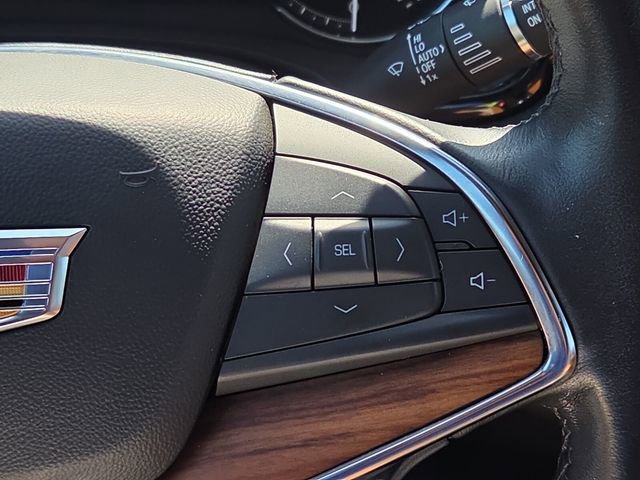 Used 2020 Cadillac XT5 Premium Luxury AWD/4WD image 26