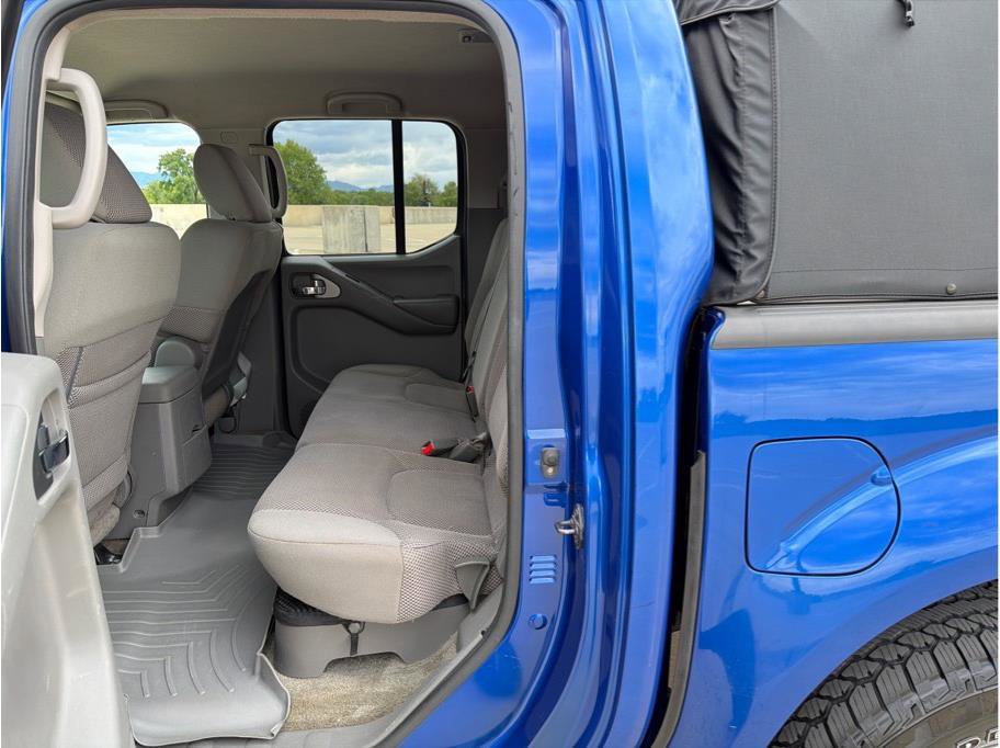 Used 2013 Nissan Frontier SV AWD/4WD image 11