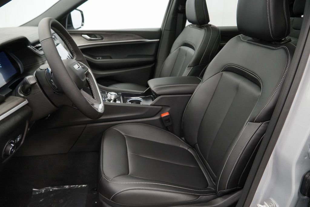 New 2025 Jeep Grand Cherokee L Limited image 15
