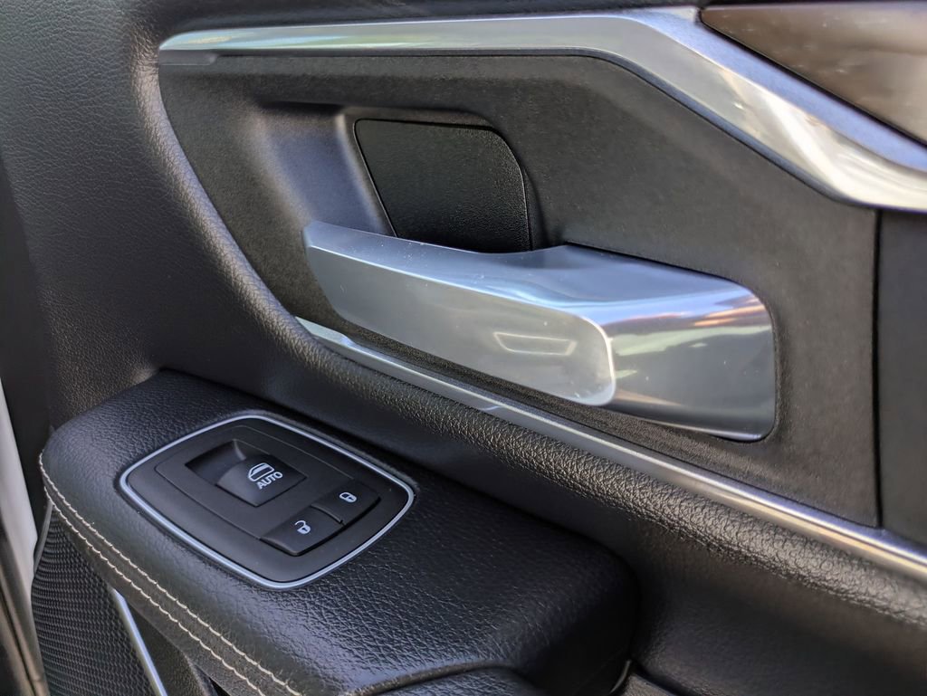 Used 2022 RAM 1500 Laramie image 32