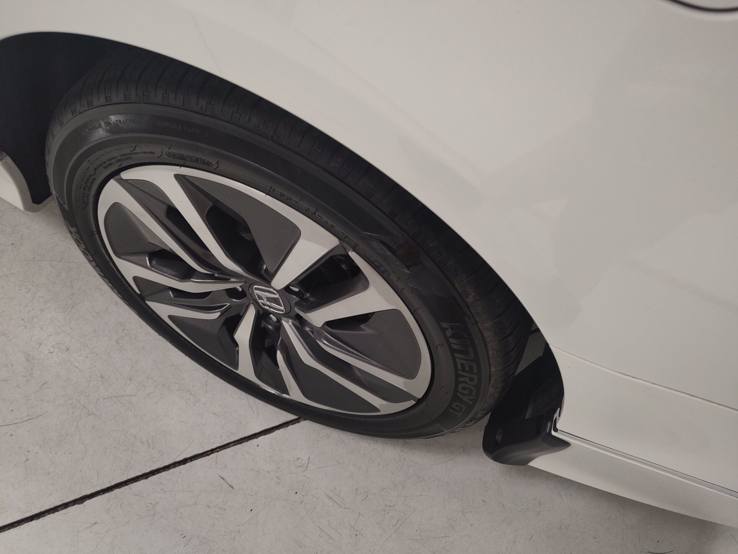 Used 2021 Honda Accord EX-L image 14