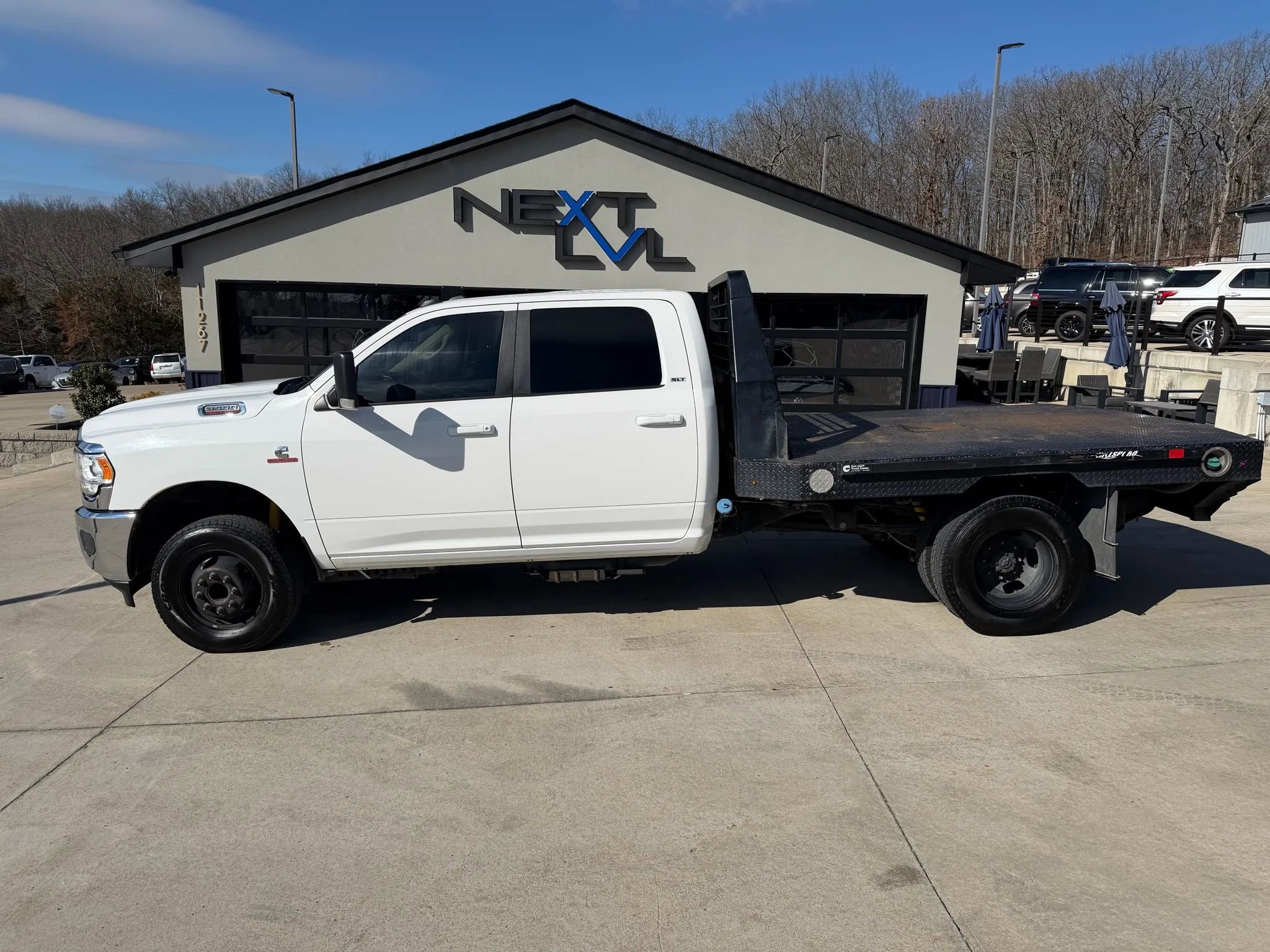 Used 2020 RAM 3500 SLT w/ Quick Order Package 2YG SLT AWD/4WD image 6