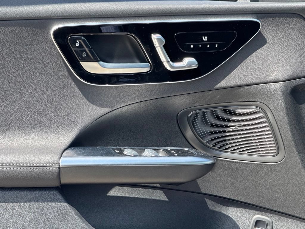 New 2026 Mercedes-Benz C 300 4MATIC Sedan image 19