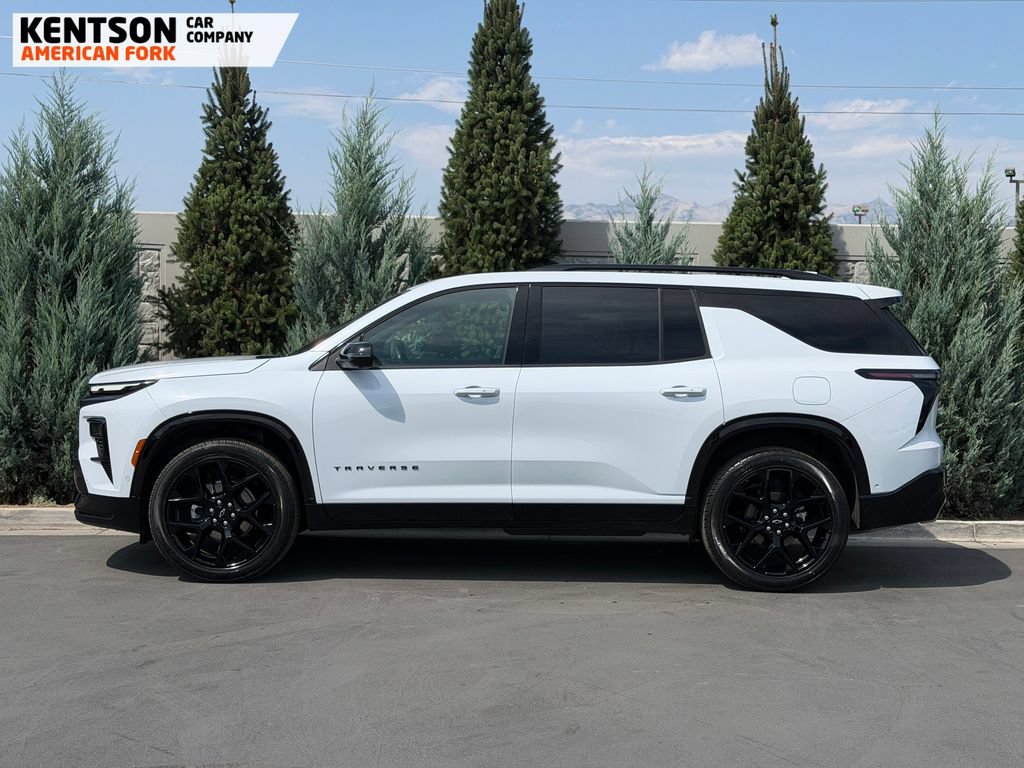 Used 2026 Chevrolet Traverse RS AWD/4WD image 3