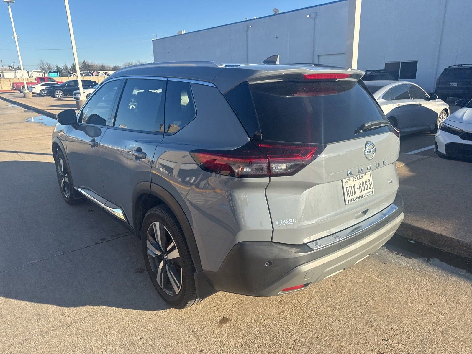 Used 2021 Nissan Rogue SL image 4