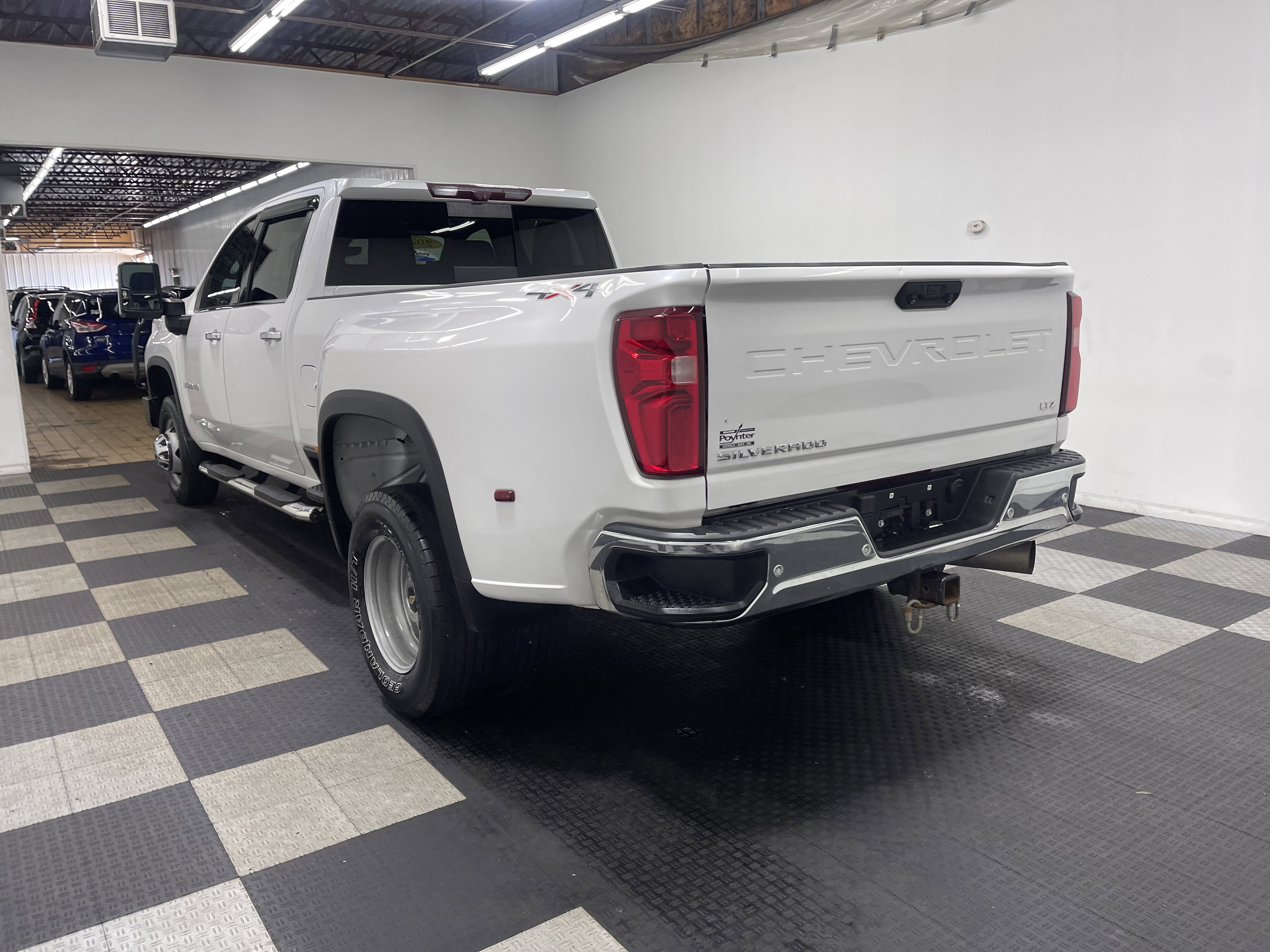 Used 2021 Chevrolet Silverado 3500 LTZ w/ LTZ Convenience Package image 2