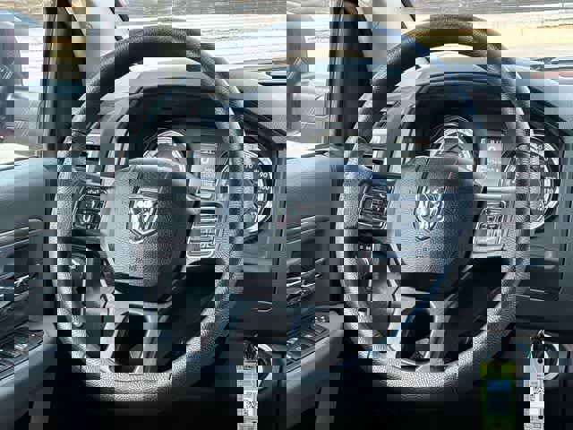 Used 2018 RAM 1500 Classic SLT RWD image 23