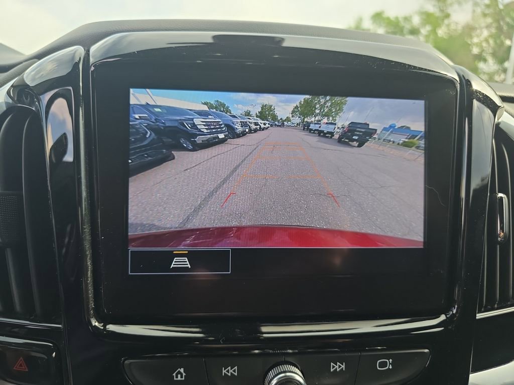 Used 2023 Chevrolet Traverse LT AWD/4WD image 23