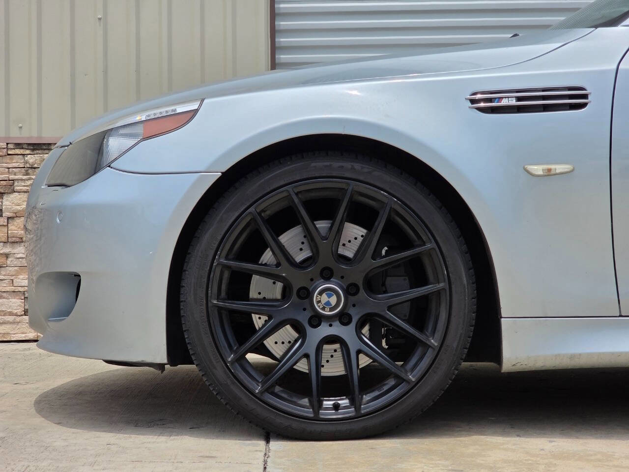 Used 2006 BMW M5 RWD image 41
