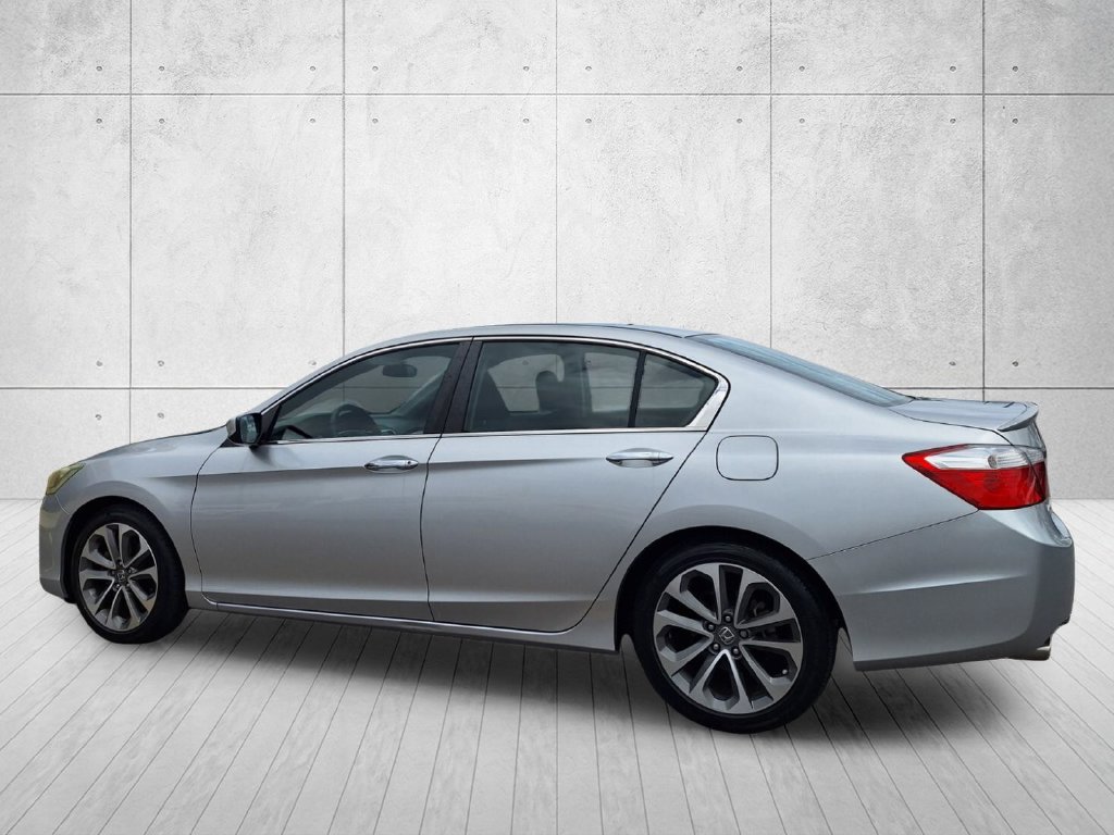 Used 2015 Honda Accord Sport image 7
