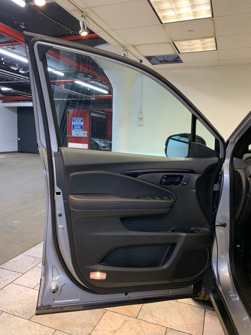 Used 2022 Honda Passport Elite image 13