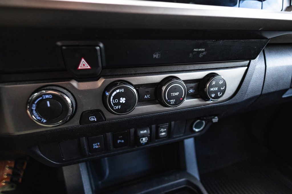 Used 2019 Toyota Tacoma 4x4 Double Cab image 18