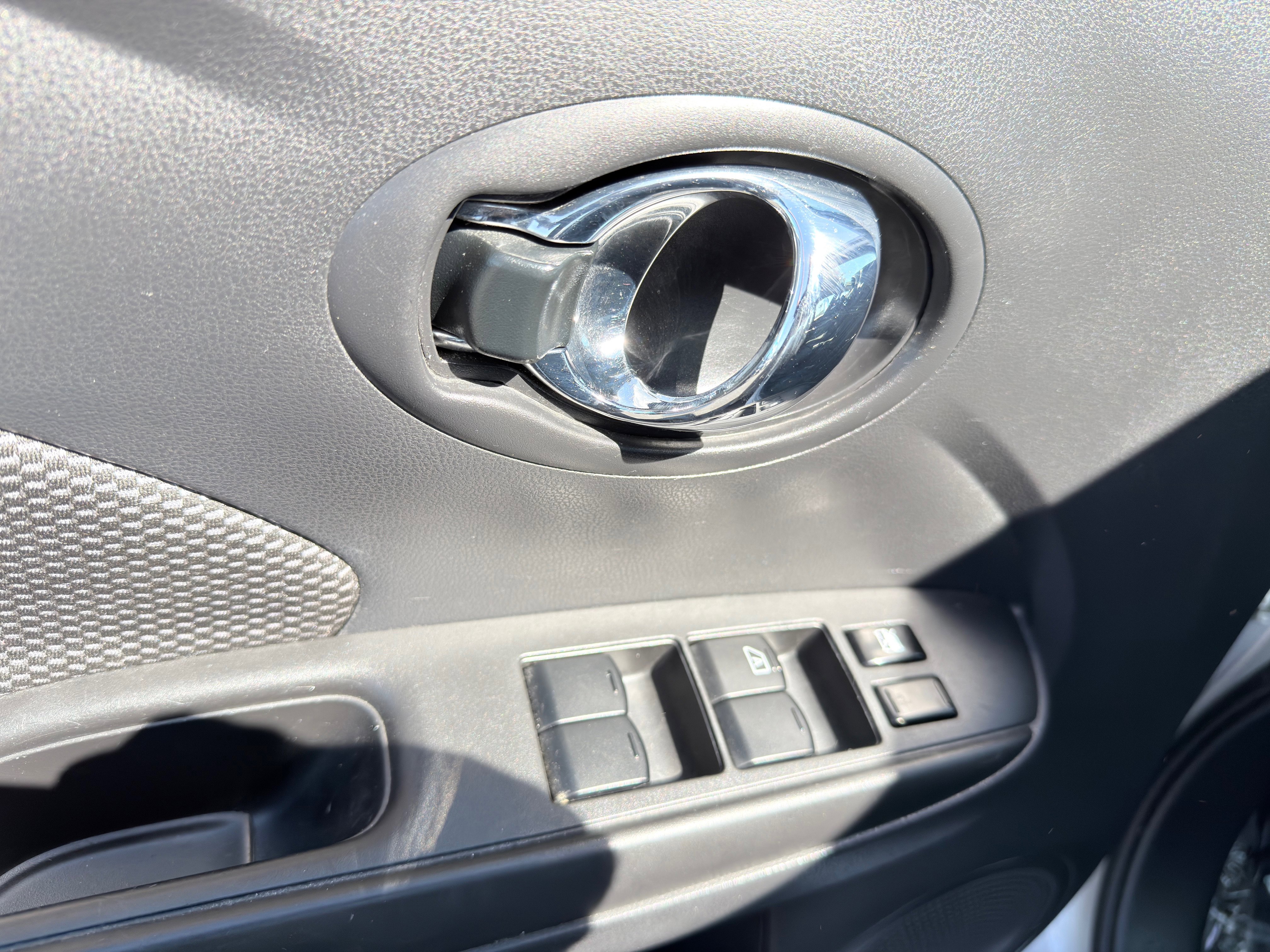 Used 2019 Nissan Versa SV image 21