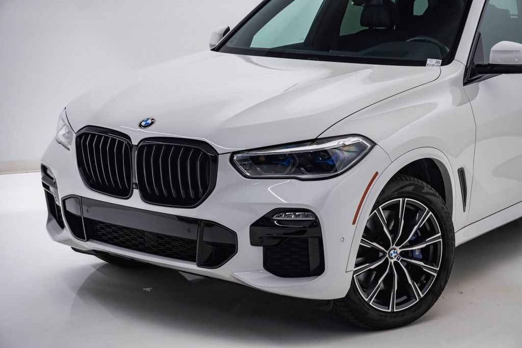 Used 2021 BMW X5 M50i w/ Executive Package AWD/4WD image 4