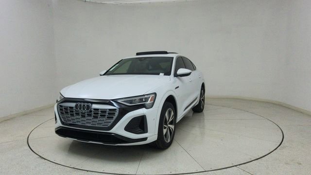 Used 2024 Audi Q8 e-tron Premium Plus w/ Premium Plus Package image 65