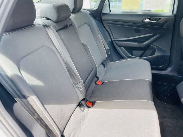 Used 2025 Volkswagen Jetta Sport FWD image 13