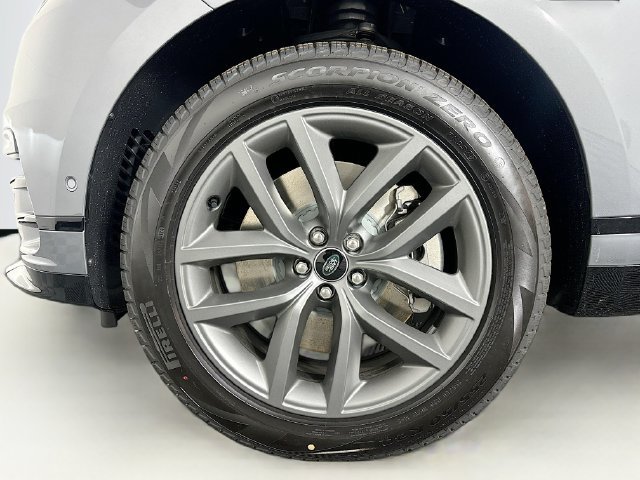 Used 2026 Land Rover Range Rover Velar Dynamic SE AWD/4WD image 29